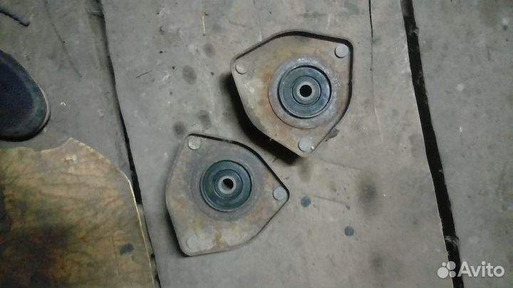 Продам колпак нисан