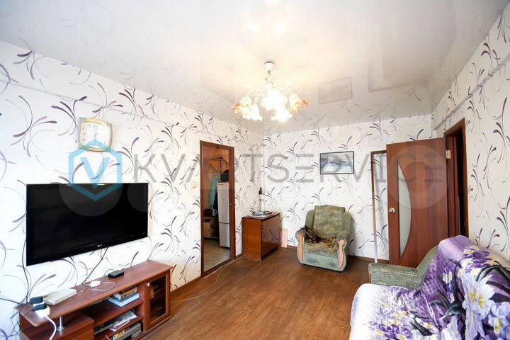 3-к. квартира, 56 м², 3/5 эт.