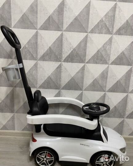 Детская машинка каталка с ручкой mercedes