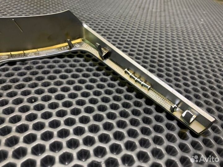 Накладка на торпедо лев. BMW X5