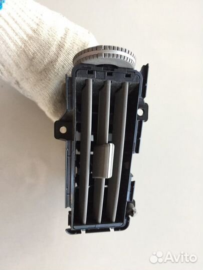 Дефлектор воздушный лев. Infiniti Fx35, Fx45