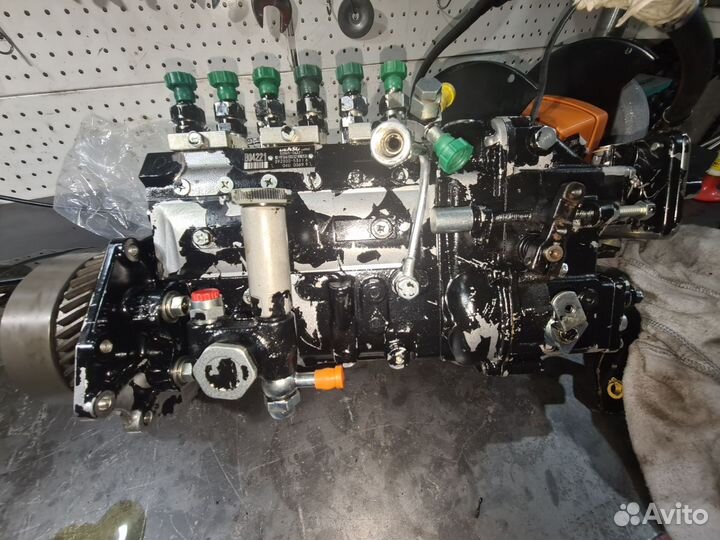 Запчасти на мотор mitsubishi S6S-DT. Hyundai r180