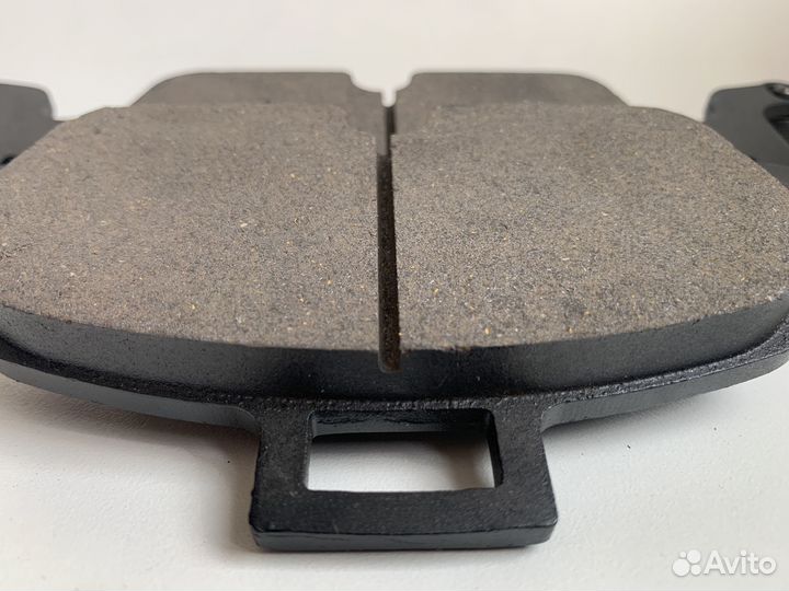 Колодки передние керамика Audi A6 C8 8W0698151AQ