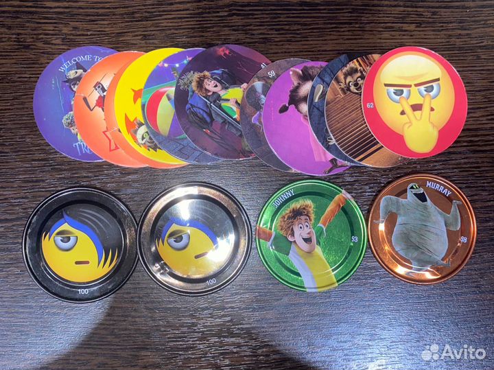 Фишки монстры на каникулах,эмоджи