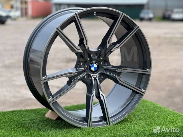Диск литой разношир. Replica BMW 747M R21 5x112