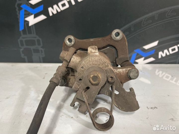 Суппорт задний левый Audi A4 Avant B7 ALT 2007