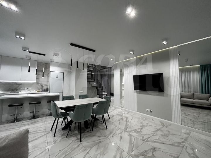 4-к. квартира, 135 м², 19/20 эт.