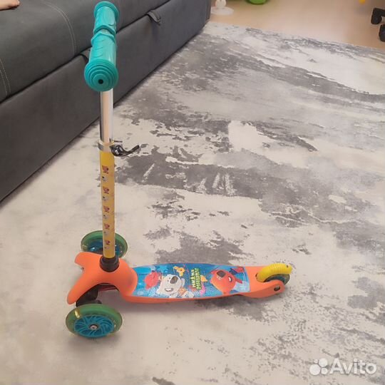 Самокат детский трехколесный
