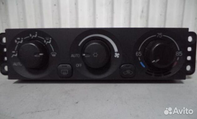 Переключатель отопителя Mitsubishi Montero 3 MR500