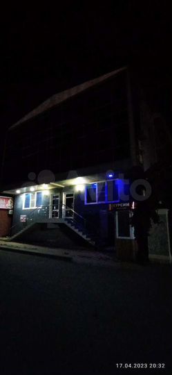 Дом 1000 м² на участке 6 сот.