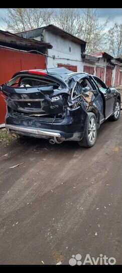 Infiniti QX70 3.0 AT, 2016, битый, 100 000 км