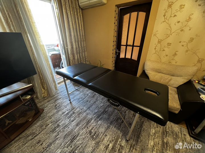 Массажная кушетка