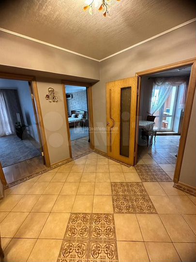 2-к. квартира, 70 м², 11/14 эт.