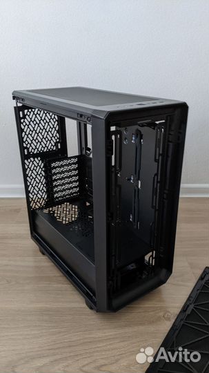 Корпус для пк Meshify 2 compact Fractal