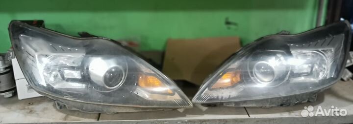 Фары Субару оутбек 2004