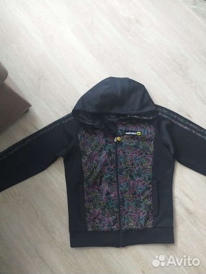 Спортивный костюм женский