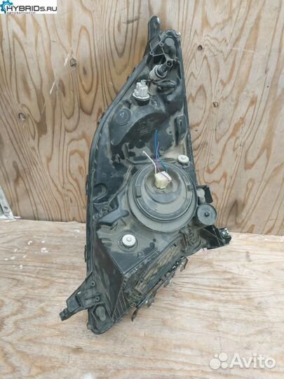 Фара правая Toyota Prius 2 NHW20 (2003 - 2011)