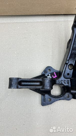 Кулак задний правый Тойота Камри в 40 v40