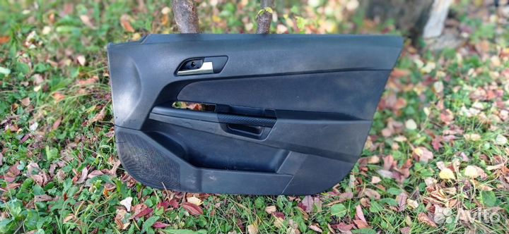 Дверные карты на Opel Astra H