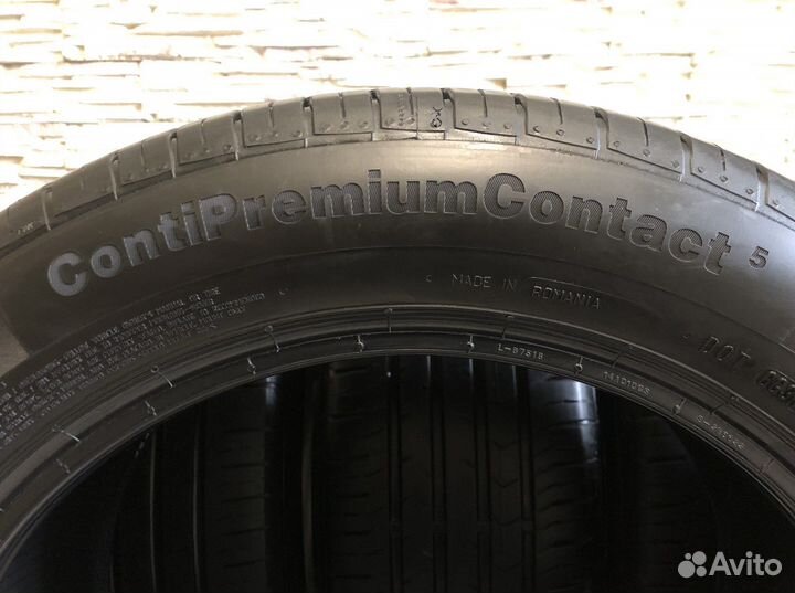 Continental ContiPremiumContact 5 215/55 R17 94W