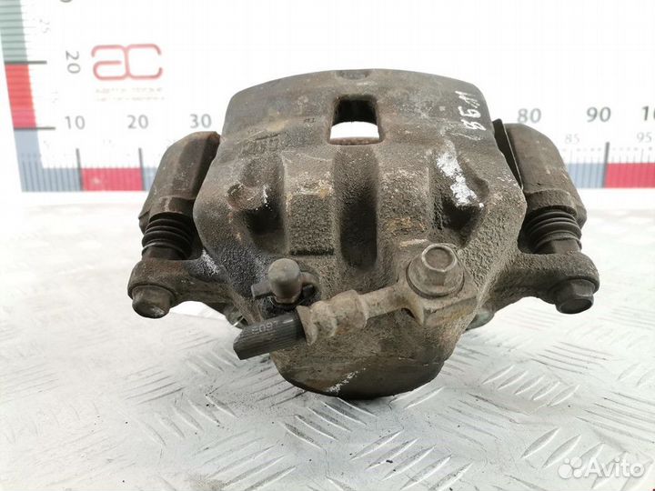 Суппорт передний левый Opel Zafira Family рест