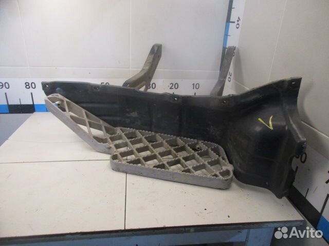 Кронштейн подножки Scania P, G, R series