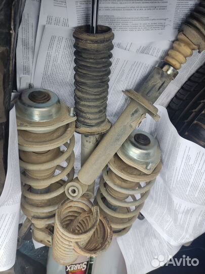 Амортизаторы ваз 2110 priora 4шт весь комплект