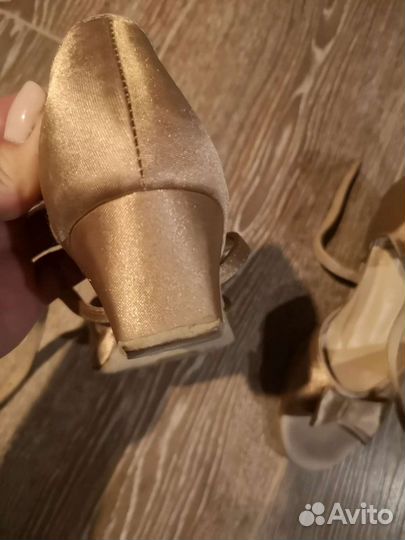 Туфли для бальных танцев