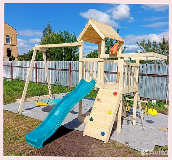 Детская площадка со скалодромом