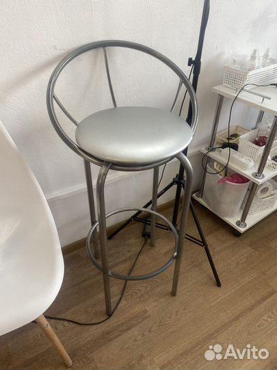 Барный стул