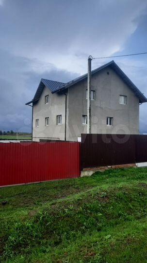 Дом 300 м² на участке 10 сот.