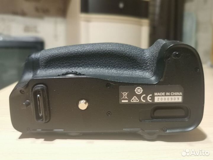 Батарейный блок nikon