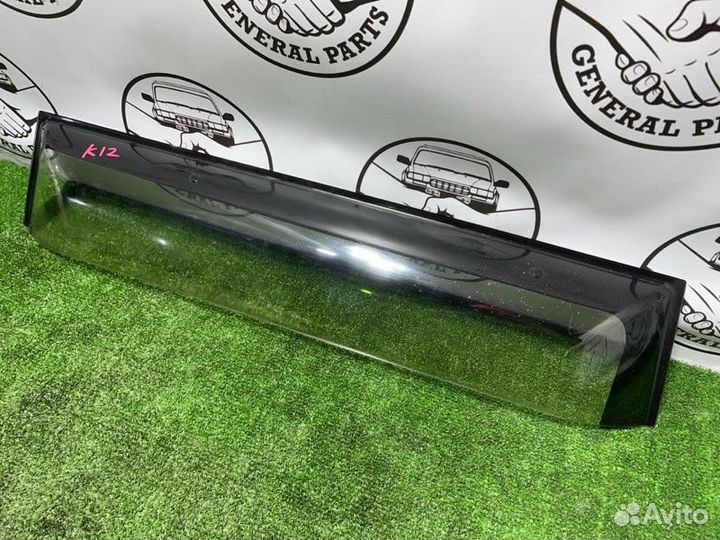 Ветровик на дверь задний правый Toyota Land