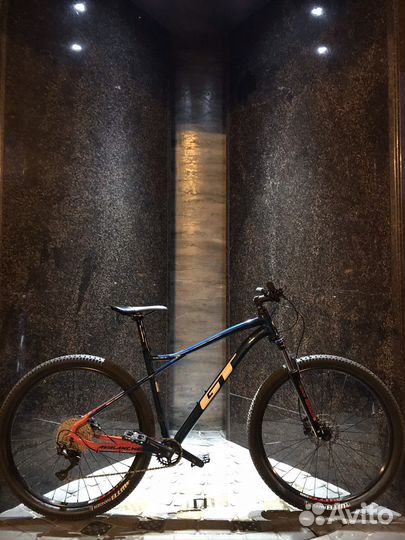 Велосипед gt avalanche comp 29