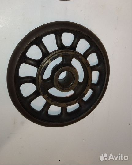 Маховик для швейной машины