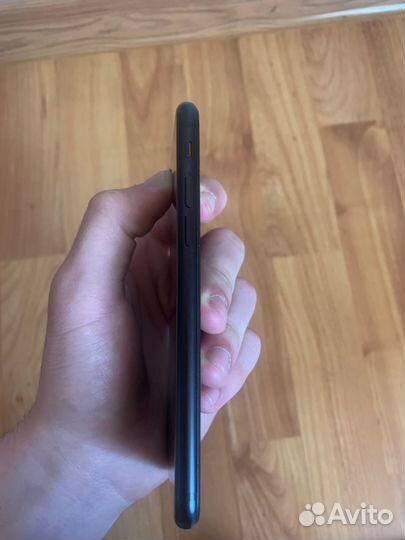 iPhone SE (2020), 128 ГБ