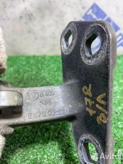 Петля крышки багажника Bmw X5 кроссовер 3.0 M54