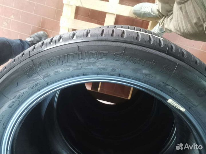 Michelin Latitude Sport 3 ZP 245/50 R19 105W