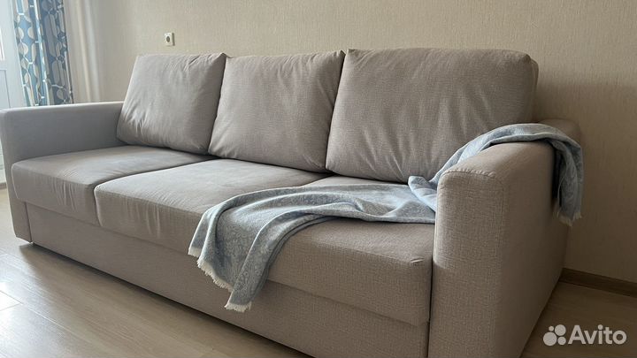 Диван с ящиками для хранения