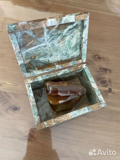 Шкатулка из оникса