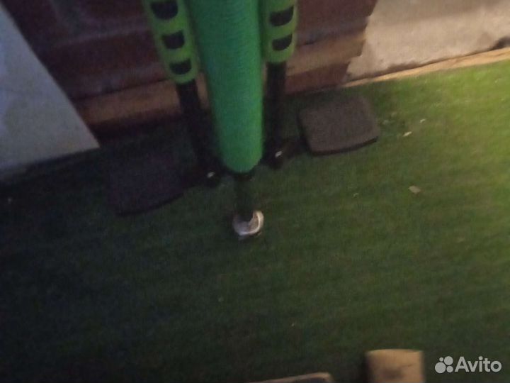 Спортивный снаряд кузнечик