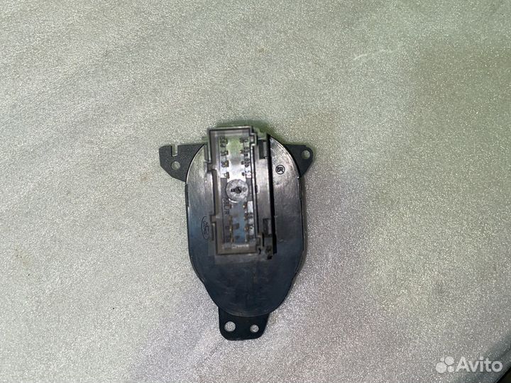 Блок управления светом Ford Focus 1
