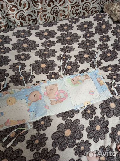 Бортики на кроватку