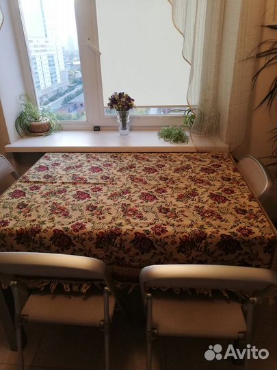 Скатерть гобеленовая