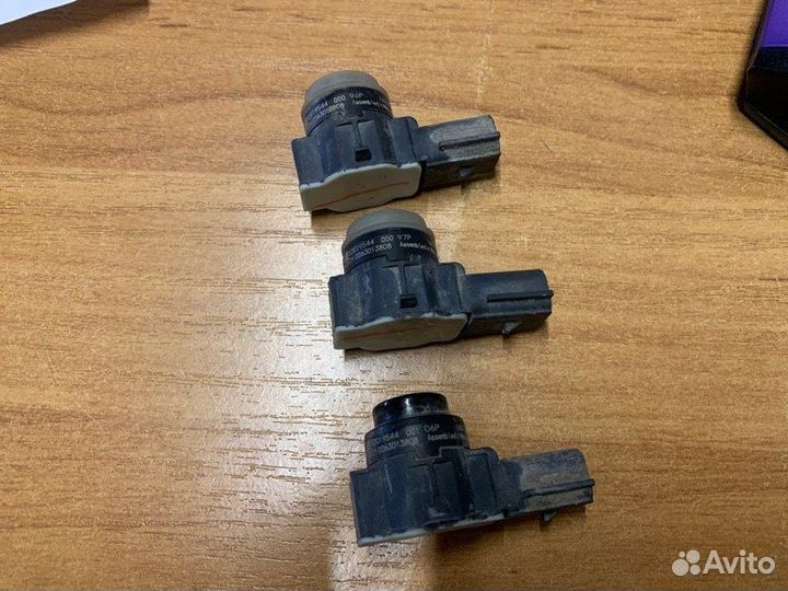 Датчик парктроника Cadillac Escalade 4 (2014-2020)