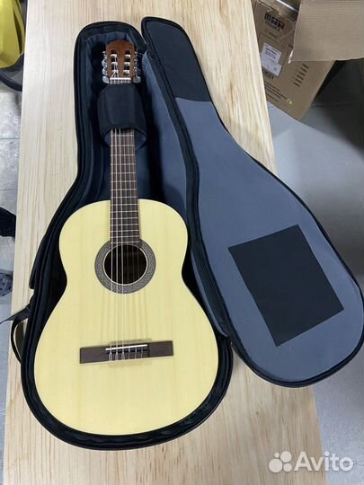 AC100-SG Классическая гитара 4/4, глянцевая, Cort