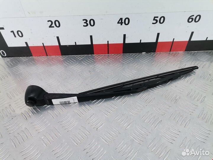 Щеткодержатель задний Volkswagen Golf 4 2002