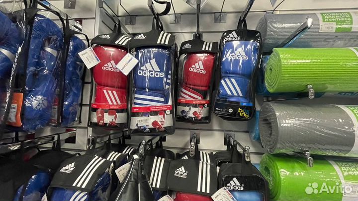 Снарядные перчатки для единоборств много