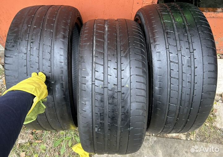 Pirelli P Zero 255/35 R19 Y