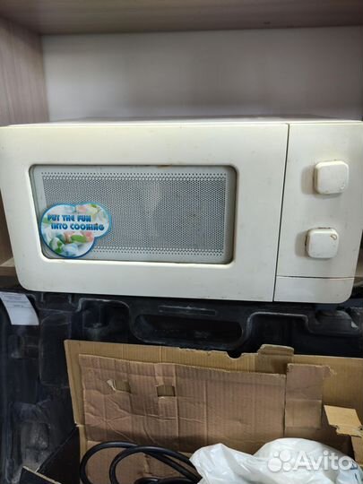 Микроволновка Daewoo Kor-5A07W